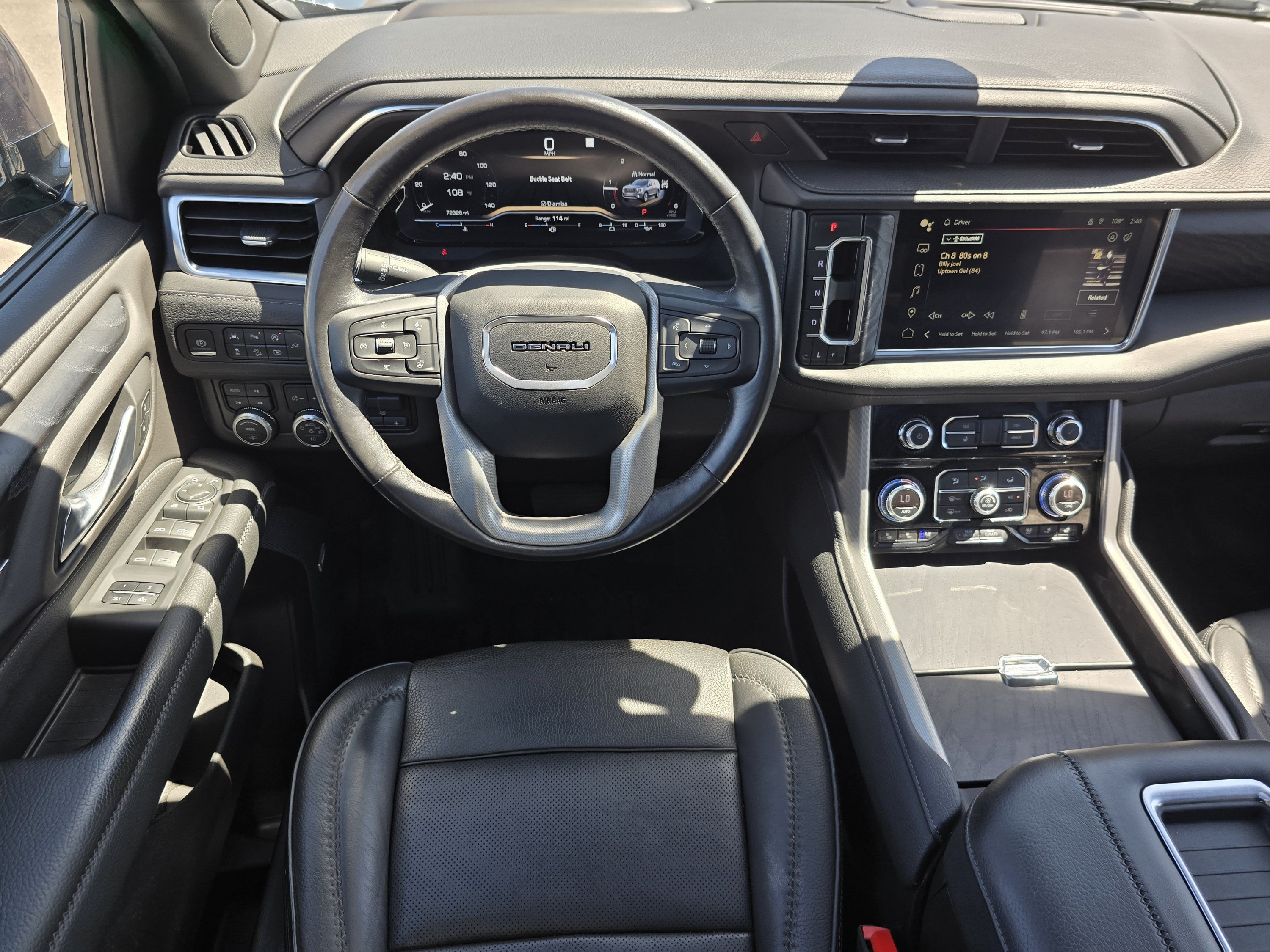 Used 2022 GMC Yukon Denali w/ Denali Premium Package AWD/4WD image 31