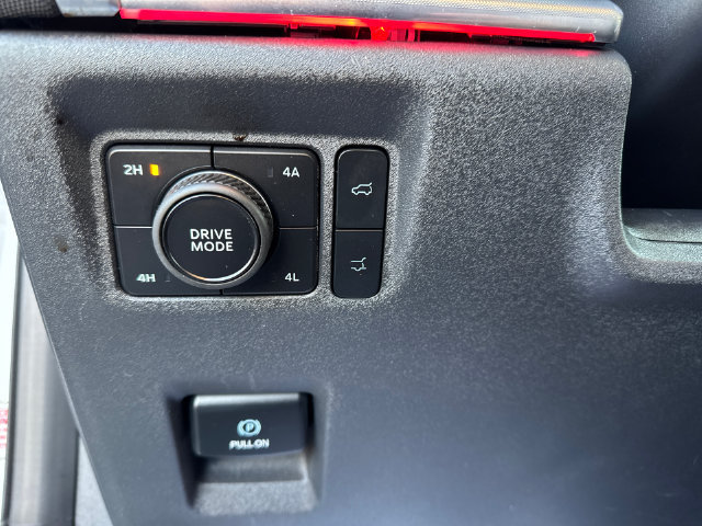 Certified 2025 Ford Expedition Platinum AWD/4WD image 15