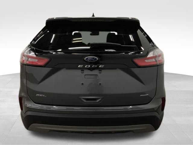 Certified 2022 Ford Edge SEL w/ Convenience Package image 3