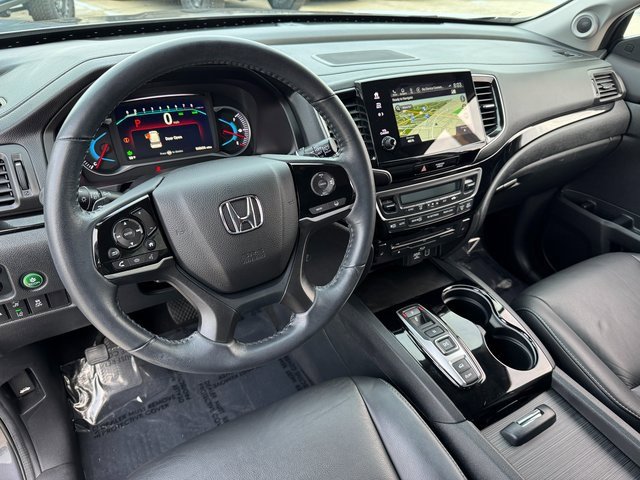 Used 2022 Honda Pilot Touring image 3
