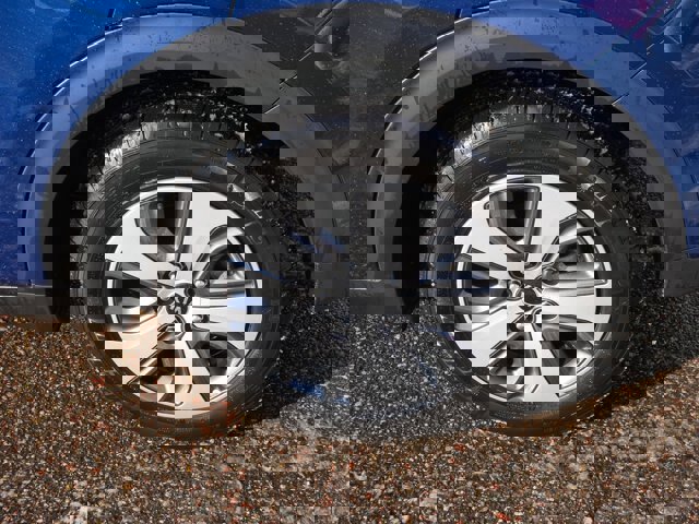 Used 2019 Kia Niro EX image 8