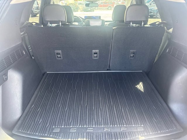 Certified 2023 Ford Escape Platinum AWD/4WD image 9
