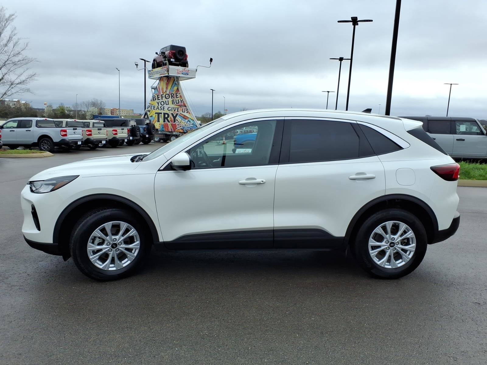 Certified 2023 Ford Escape Active w/ Tech Pack #2 image 2