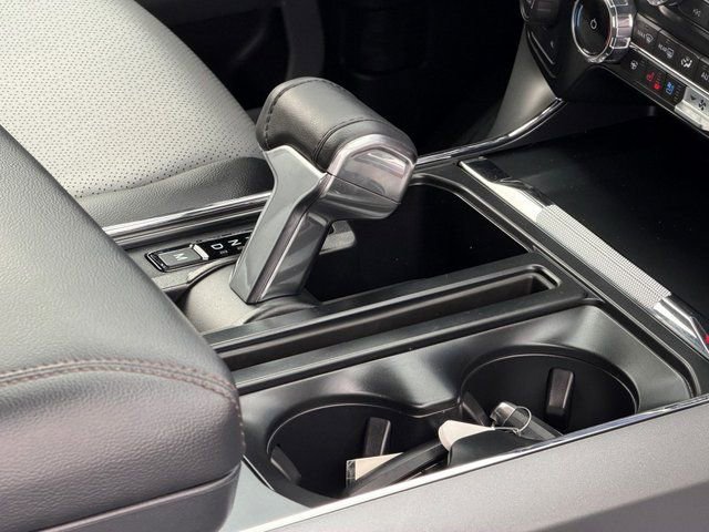 Certified 2025 Ford F150 Lariat w/ Equipment Group 502A High image 36