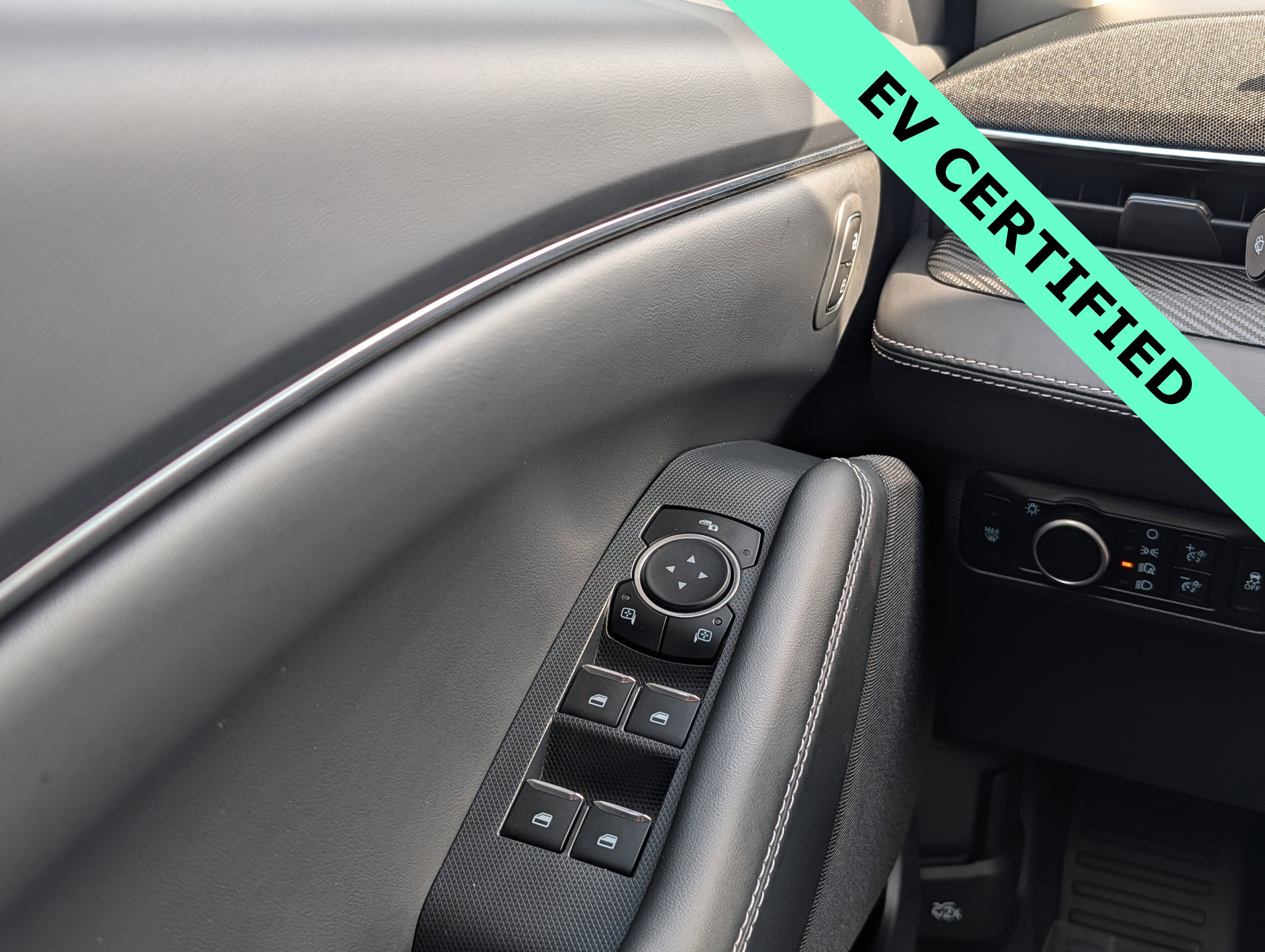 Certified 2025 Ford Mustang Mach-E Select RWD image 23