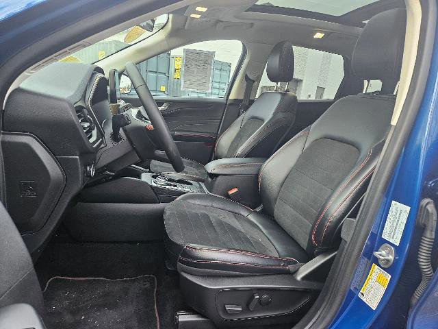 Certified 2022 Ford Escape SEL w/ SEL Stealth AWD Package image 15