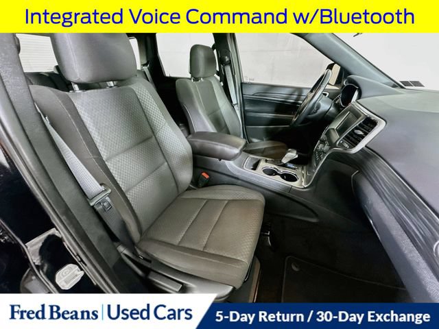 Used 2021 Jeep Grand Cherokee Laredo AWD/4WD image 31