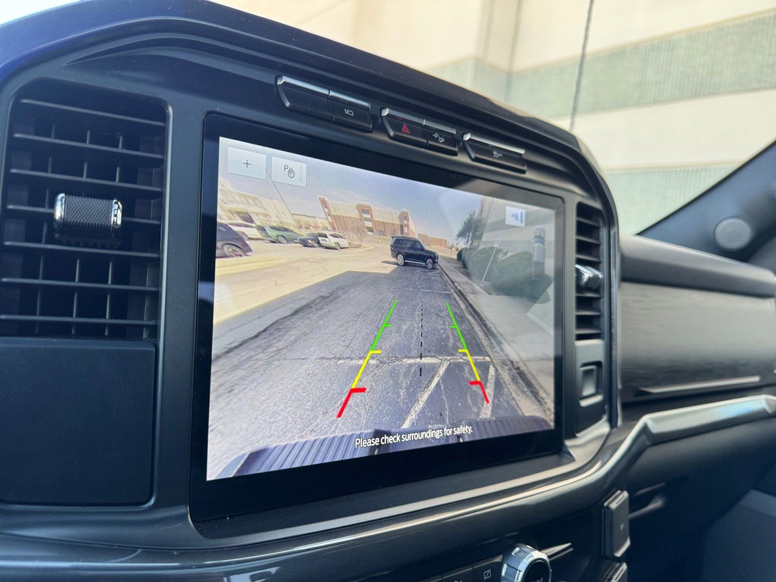 Certified 2022 Ford F150 XLT w/ Equipment Group 302A High image 31