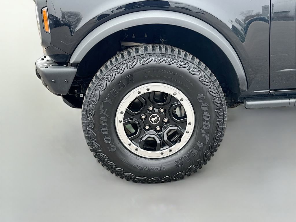 Certified 2023 Ford Bronco Black Diamond w/ Sasquatch Package AWD/4WD image 23