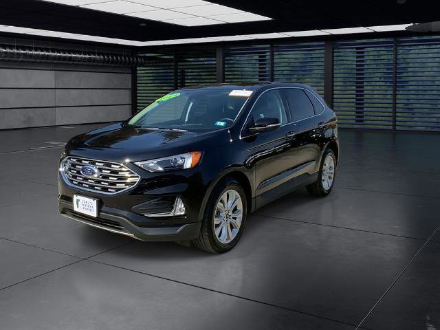 Certified 2024 Ford Edge Titanium image 2