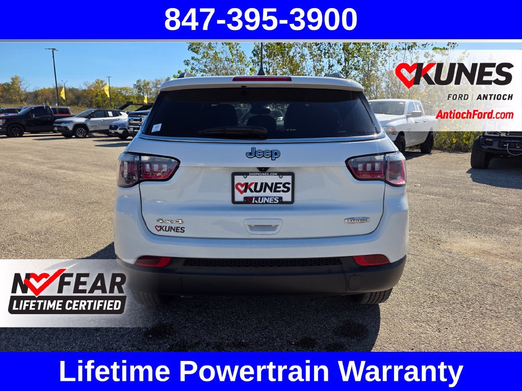 Used 2024 Jeep Compass Latitude AWD/4WD image 8
