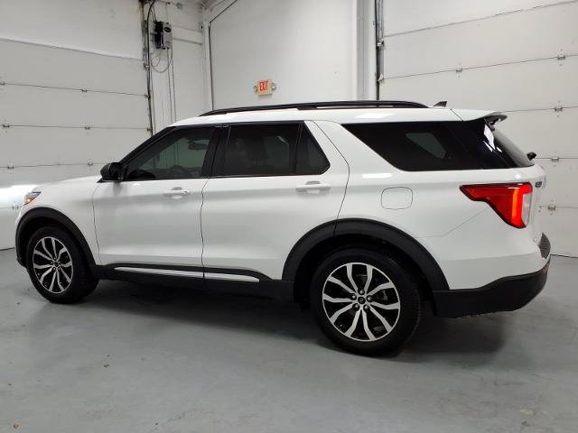 Certified 2021 Ford Explorer XLT w/ Equipment Group 202A RWD image 6