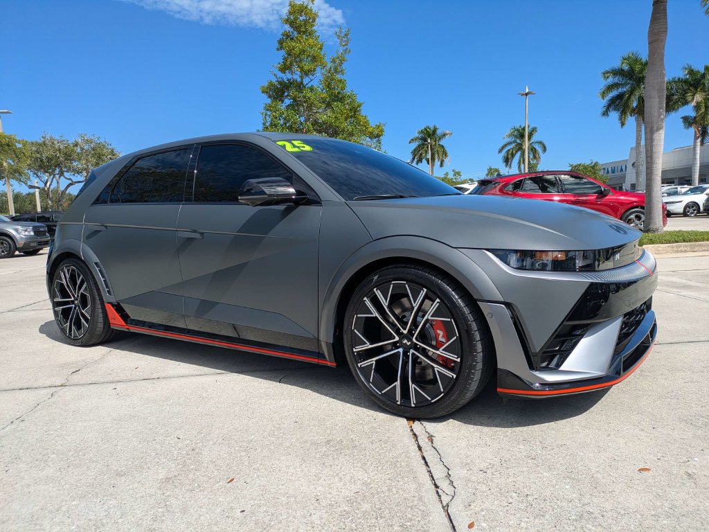 Used 2025 Hyundai Ioniq 5 N AWD/4WD image 2