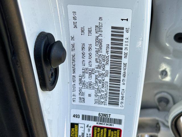 Used 2018 Toyota Tacoma SR5 w/ SR5 Appearance Package (SM) RWD image 26