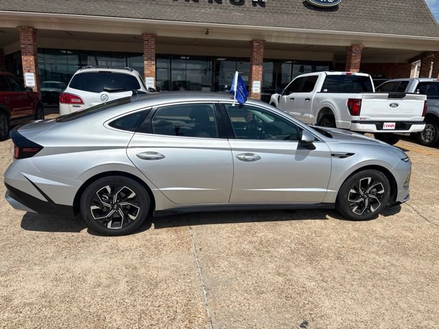 Used 2025 Hyundai Sonata SEL FWD image 6