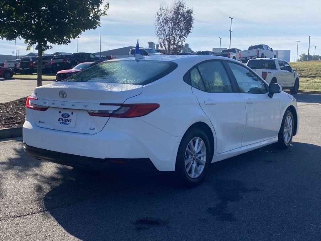 Used 2025 Toyota Camry LE FWD image 3