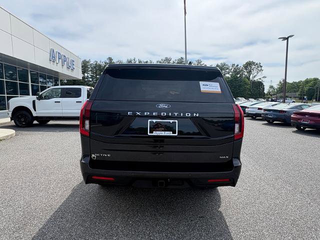 Certified 2025 Ford Expedition Max Active AWD/4WD image 4
