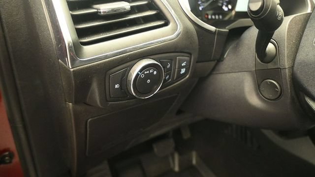 Certified 2019 Ford Edge Titanium w/ Cold Weather Package AWD/4WD image 14