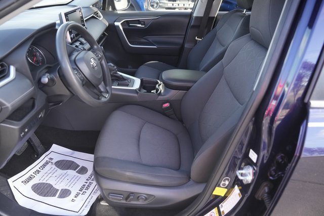 Used 2019 Toyota RAV4 XLE image 9