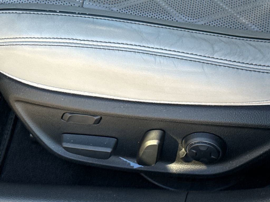 Used 2019 Genesis G70 3.3T Advanced w/ Prestige Package image 24