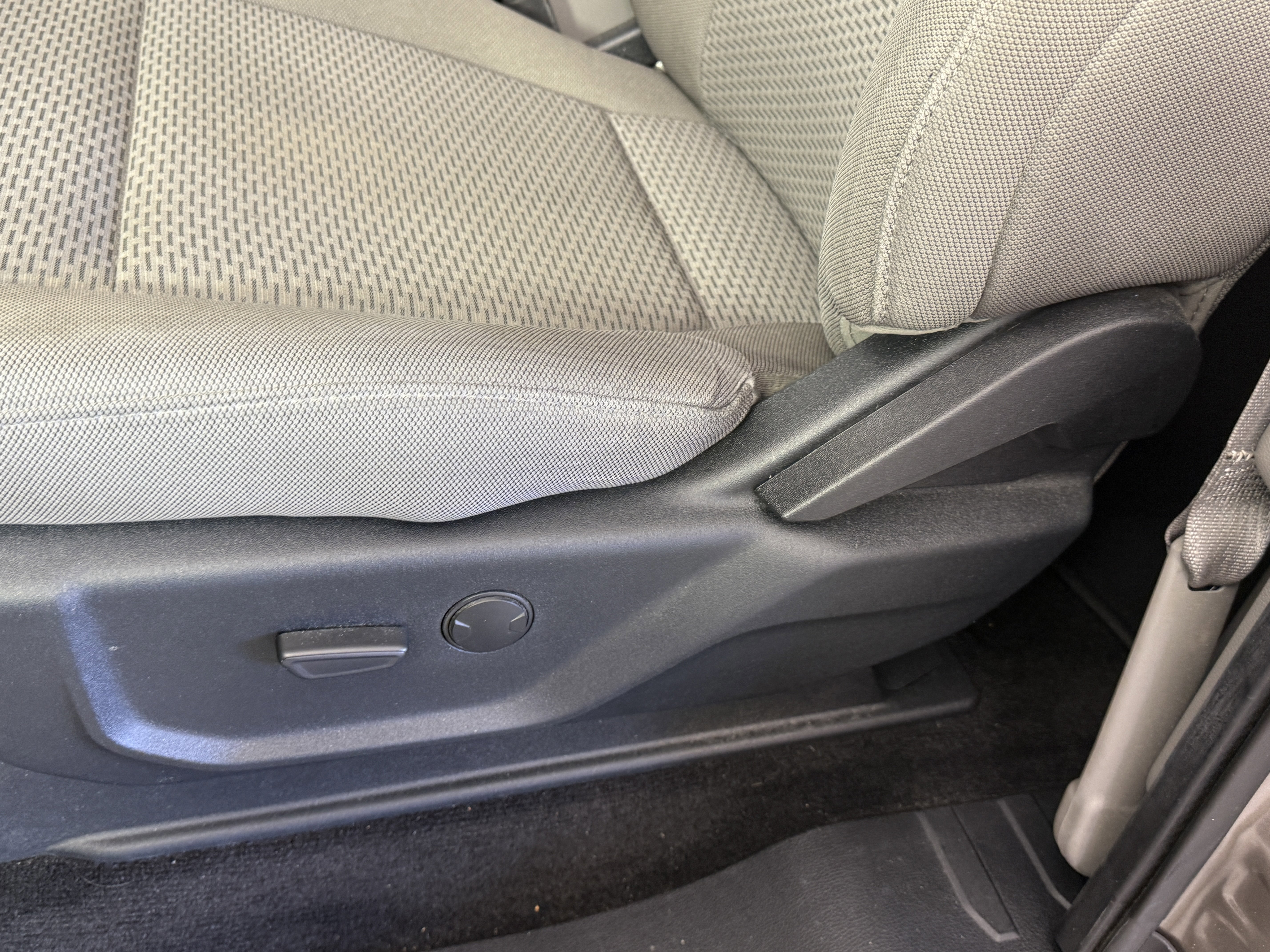 Certified 2020 Ford F150 XLT w/ Equipment Group 301A Mid image 18