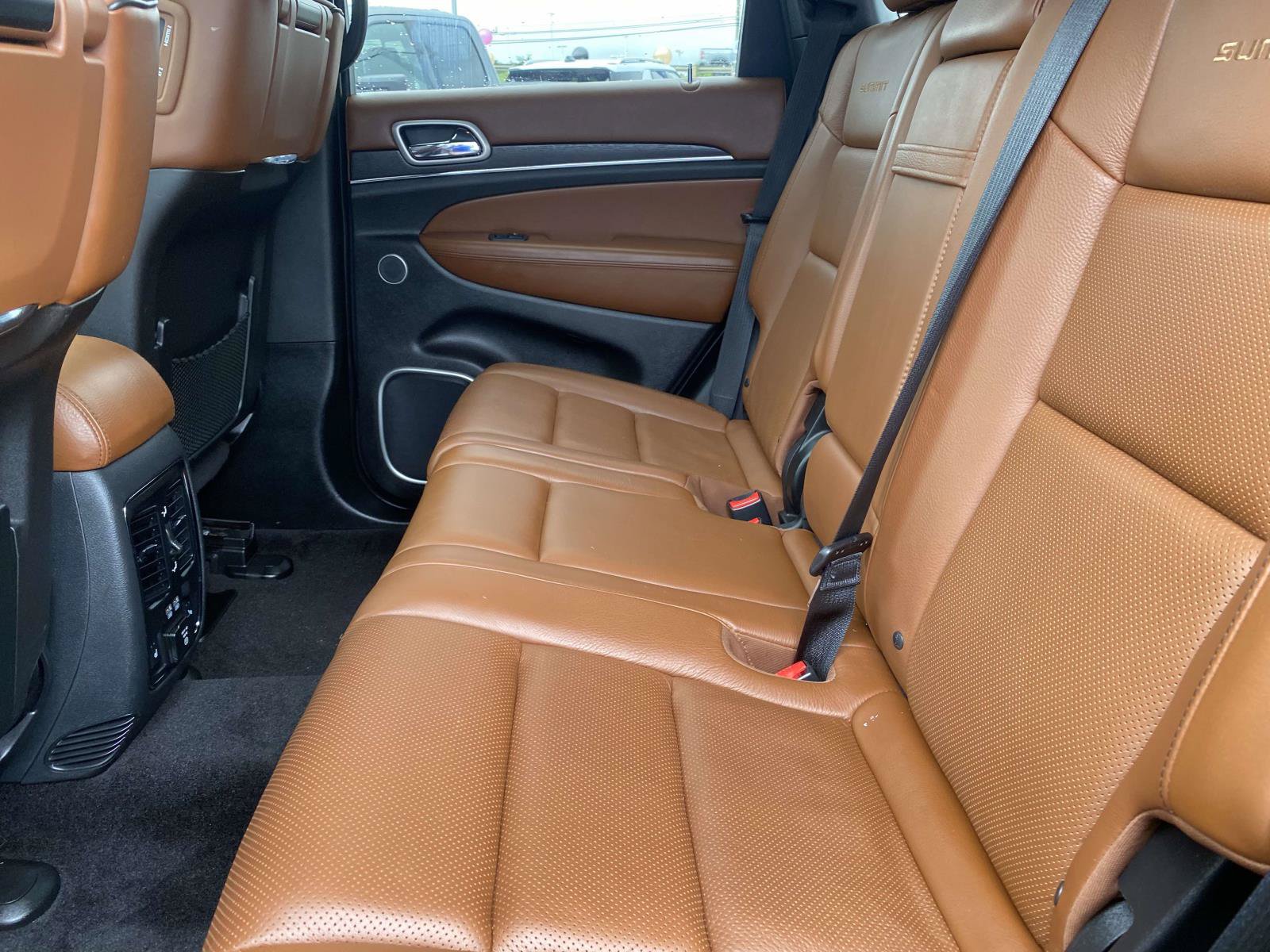 Used 2018 Jeep Grand Cherokee Summit w/ Platinum Series Group AWD/4WD image 11