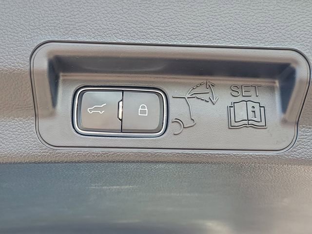 Certified 2023 Ford Explorer XLT w/ Equipment Group 202A image 9