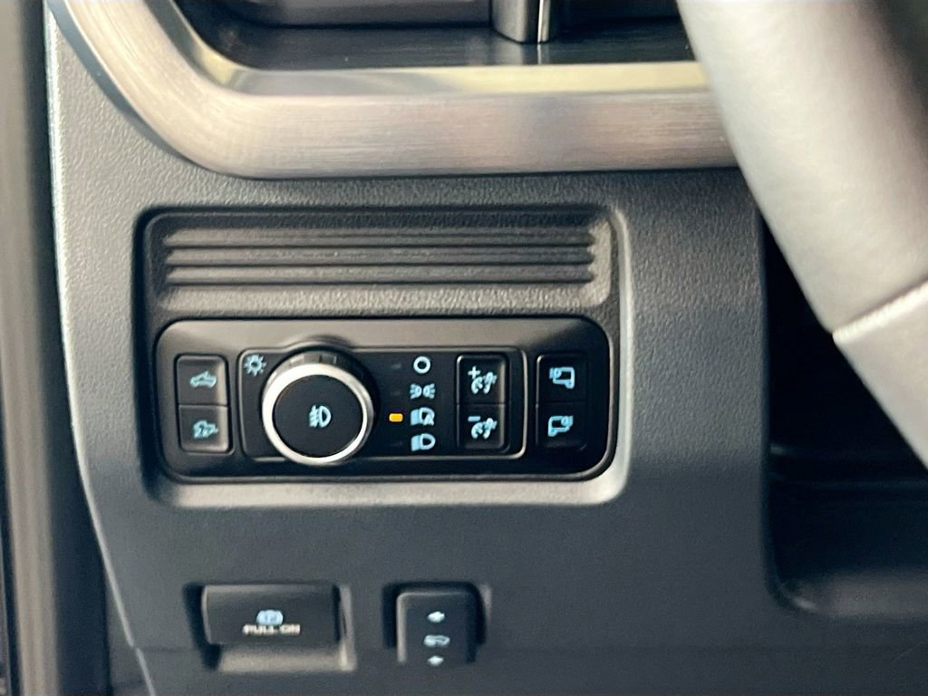 Certified 2025 Ford F350 Lariat w/ Camper Package AWD/4WD image 19