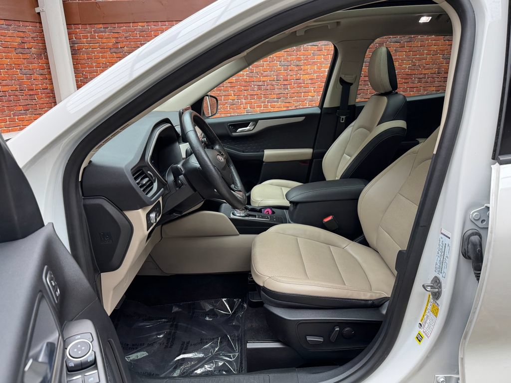 Certified 2020 Ford Escape SEL AWD/4WD image 23