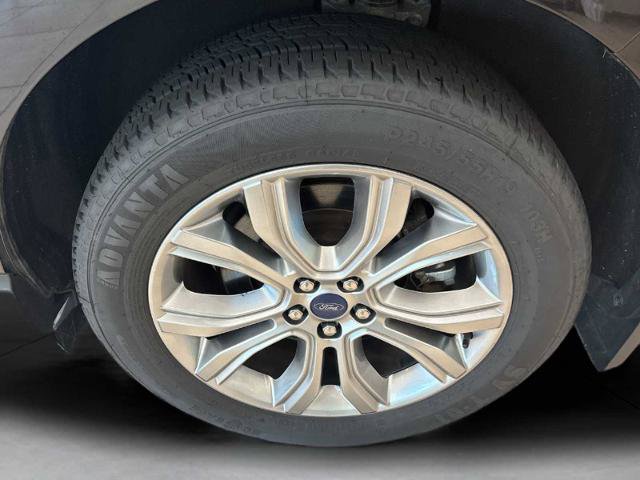 Certified 2022 Ford Edge Titanium w/ Equipment Group 301A AWD/4WD image 34