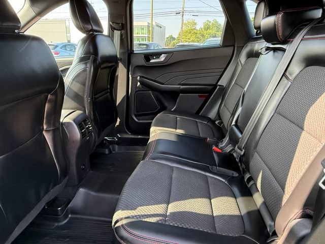 Certified 2023 Ford Escape ST-Line w/ Tech Pack #1 AWD/4WD image 21