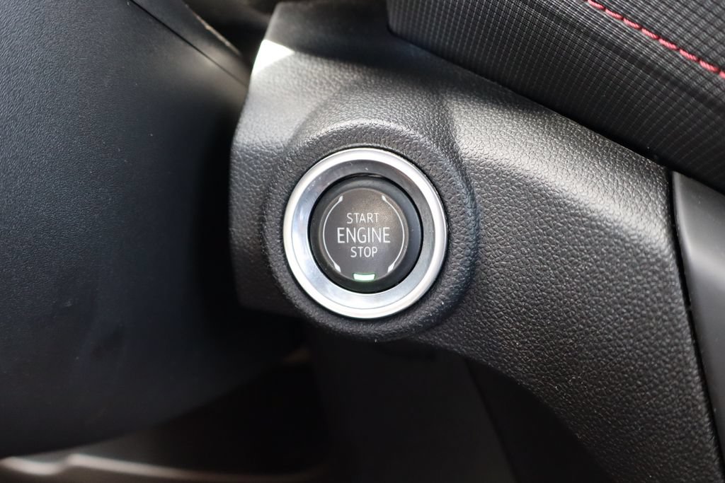 Used 2021 Chevrolet TrailBlazer RS w/ Convenience Package FWD image 26