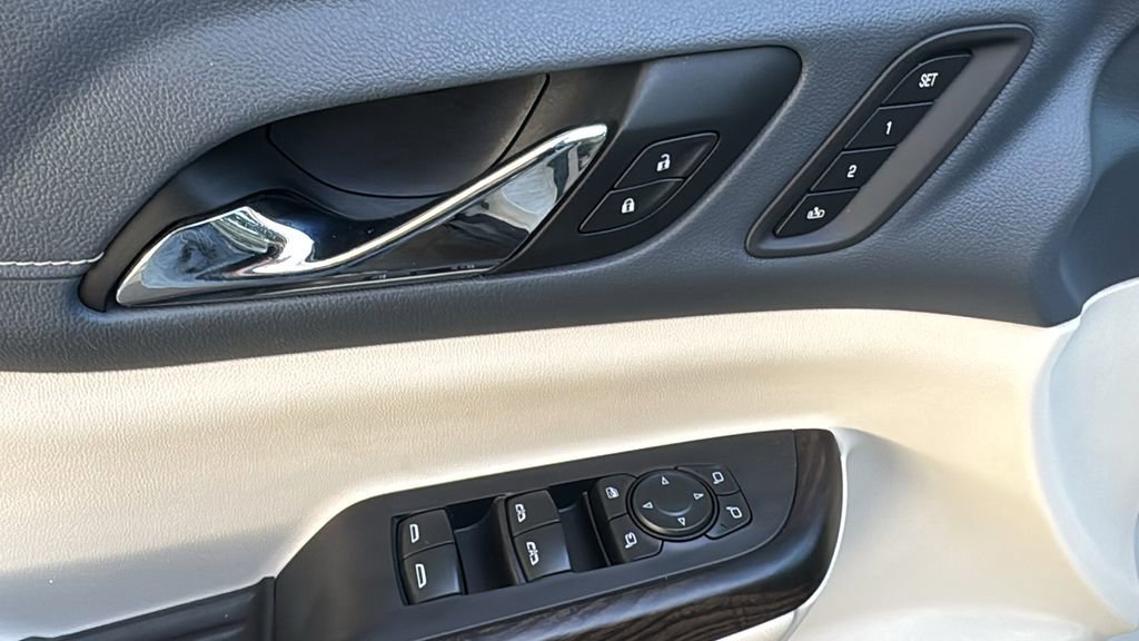 Used 2021 GMC Acadia Denali w/ Denali Technology Package image 20