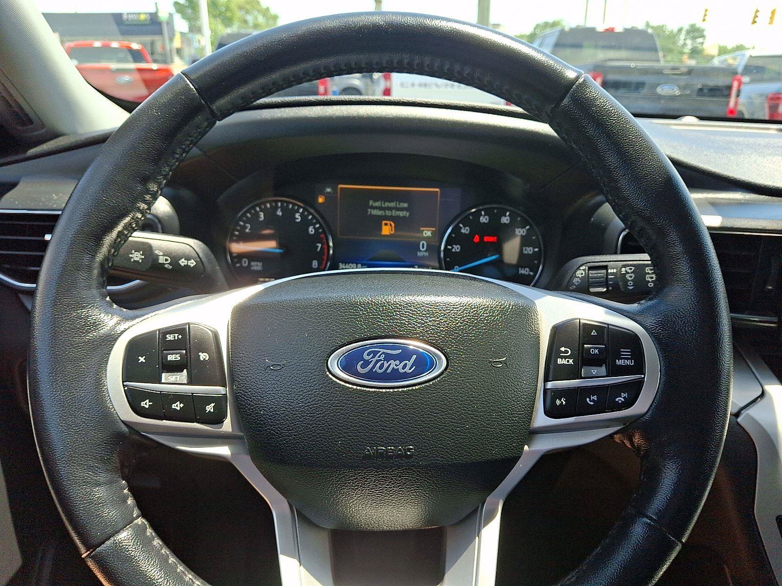 Certified 2023 Ford Explorer XLT w/ Equipment Group 202A AWD/4WD image 18