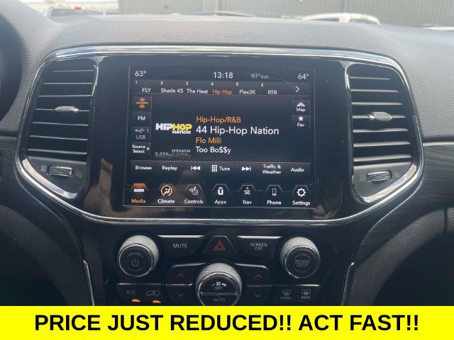 Used 2022 Jeep Grand Cherokee Laredo X RWD image 28
