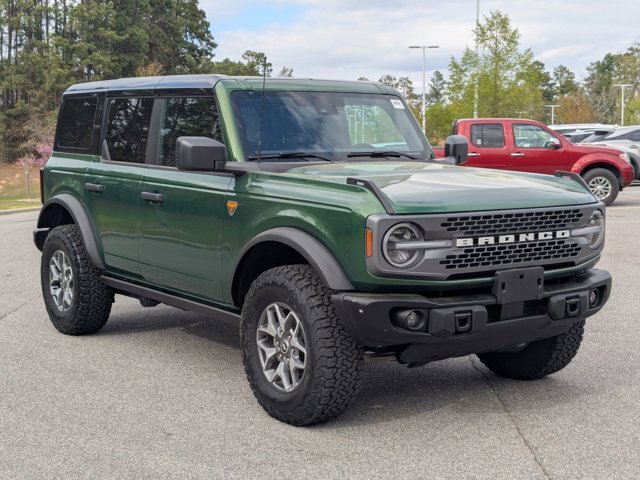 Certified 2025 Ford Bronco Badlands AWD/4WD image 2