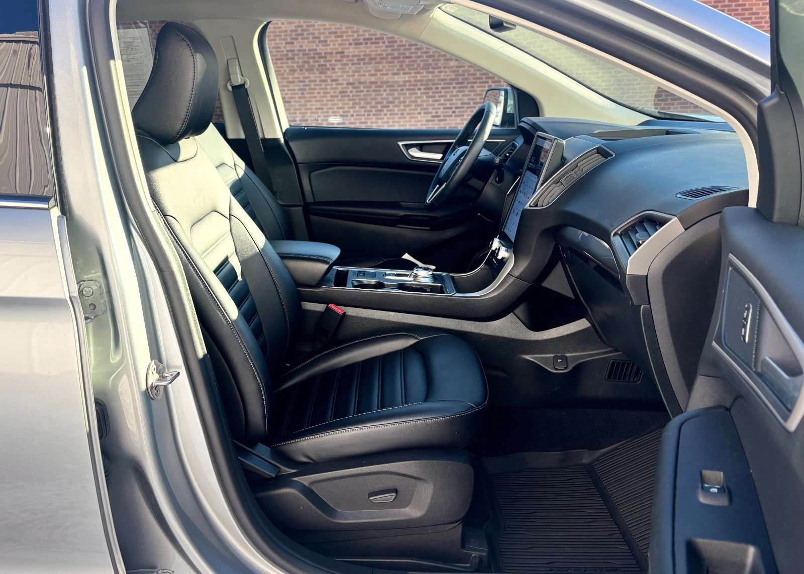 Certified 2024 Ford Edge SEL w/ Convenience Package image 27