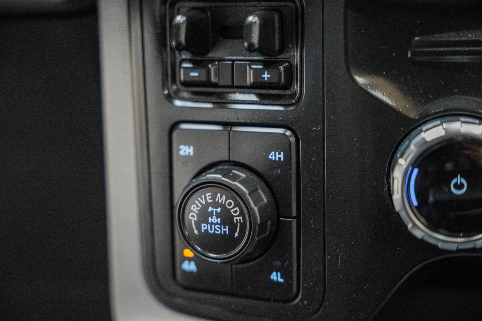 Certified 2022 Ford F150 Platinum w/ FX4 Off-Road Package image 33