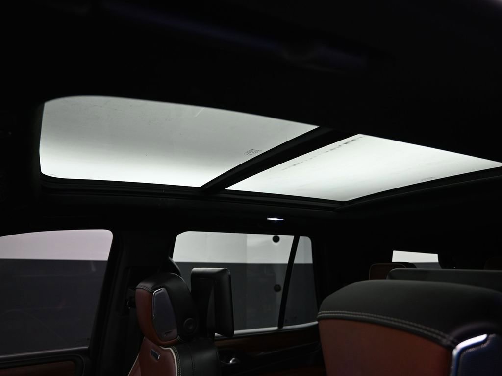 Used 2023 GMC Yukon Denali Ultimate image 40