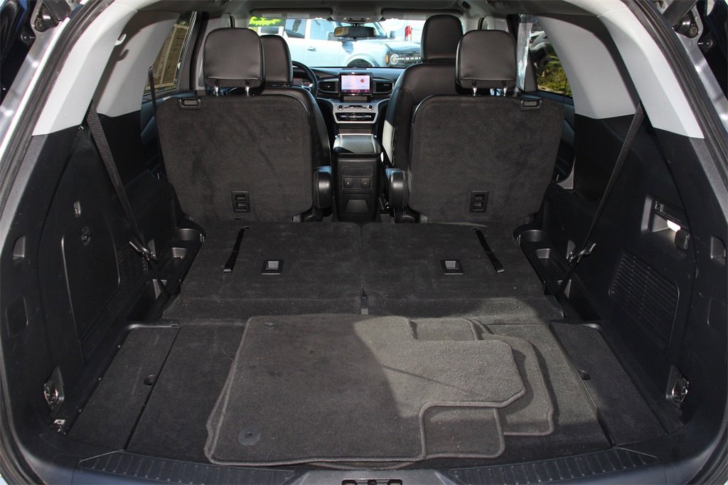Certified 2022 Ford Explorer XLT w/ Equipment Group 202A image 24