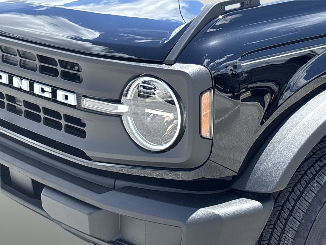 Certified 2025 Ford Bronco 4-Door AWD/4WD image 6