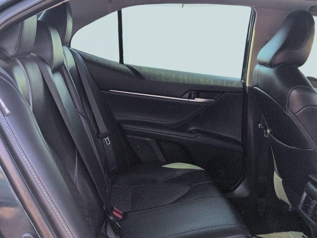 Used 2018 Toyota Camry XSE FWD image 26