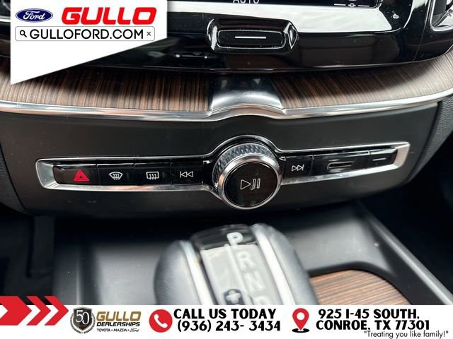 Used 2021 Volvo XC60 T5 Momentum w/ Advanced Package FWD image 27