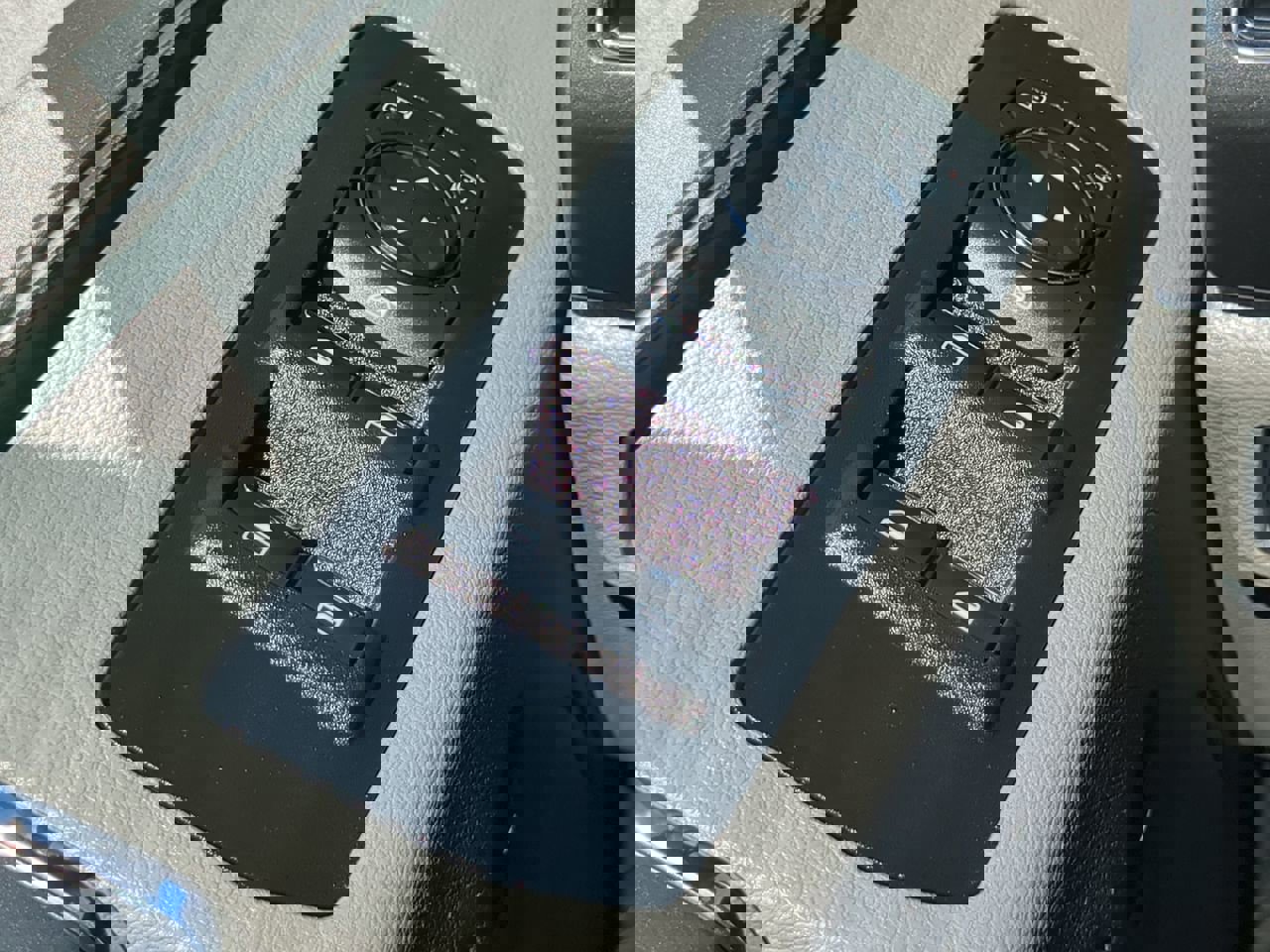 Certified 2018 Ford F150 XLT w/ Equipment Group 302A Luxury image 22