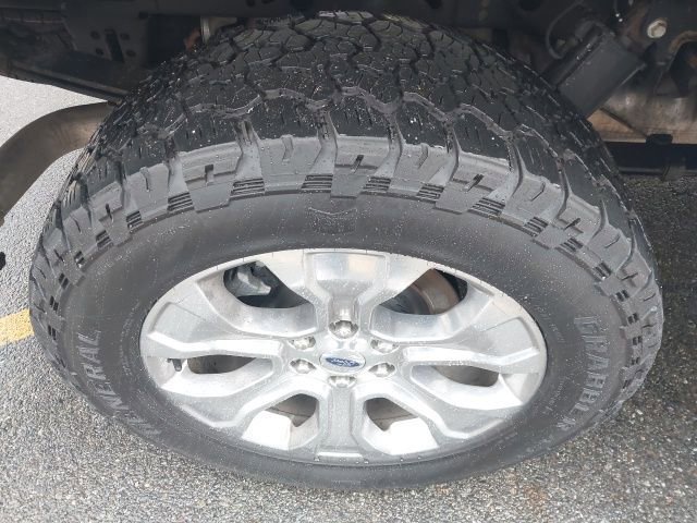 Certified 2022 Ford F150 Platinum w/ Equipment Group 701A High image 12