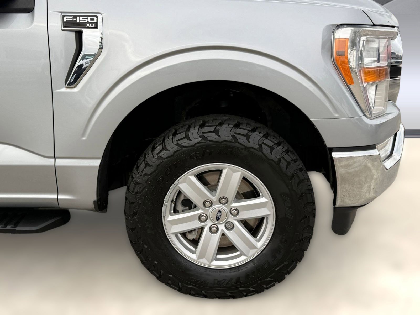 Certified 2021 Ford F150 XLT w/ Equipment Group 301A Mid image 12