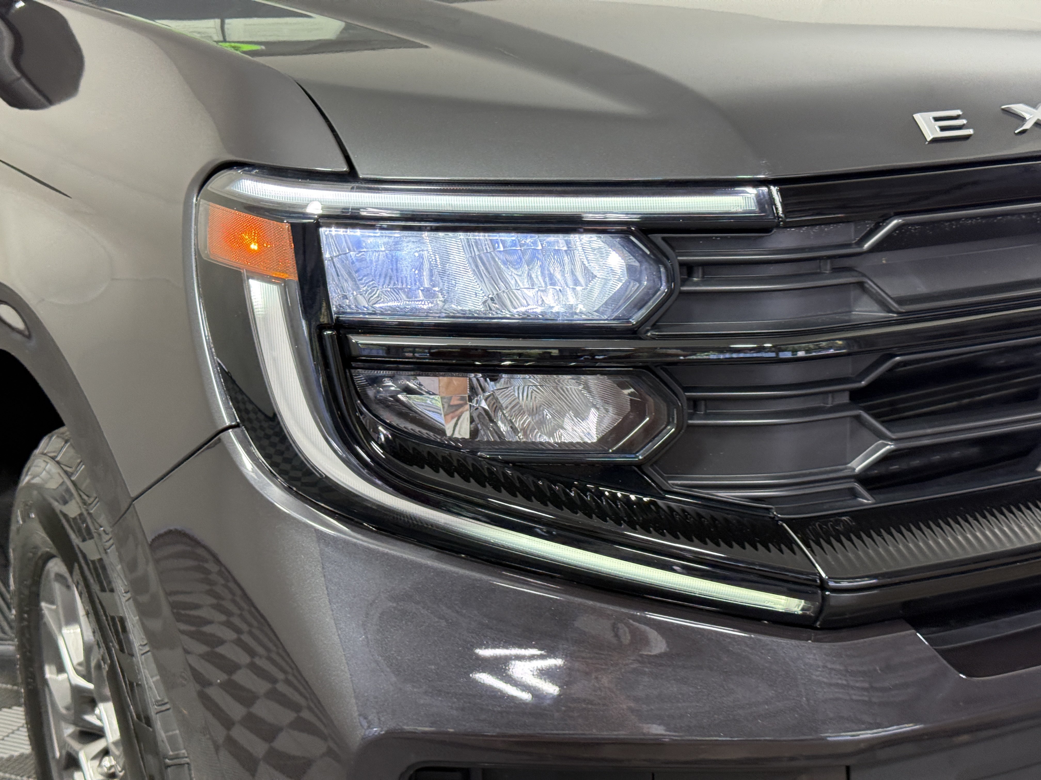 Certified 2025 Ford Expedition Active RWD image 7