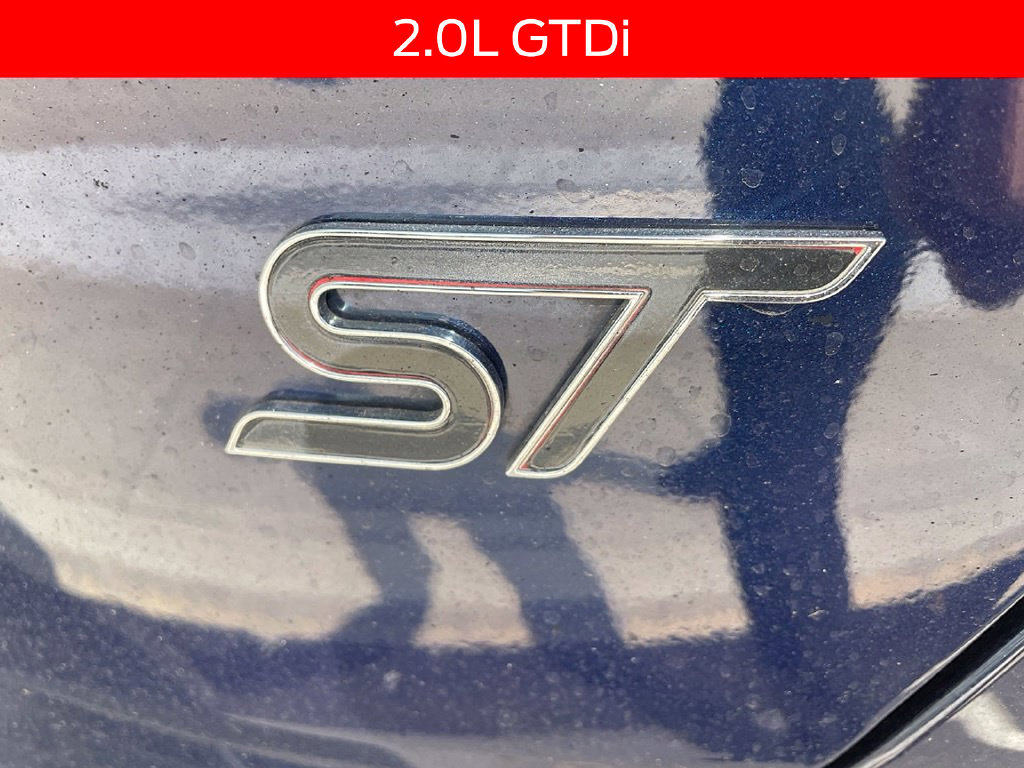 Certified 2017 Ford Focus ST w/ Equipment Group 401A FWD image 5