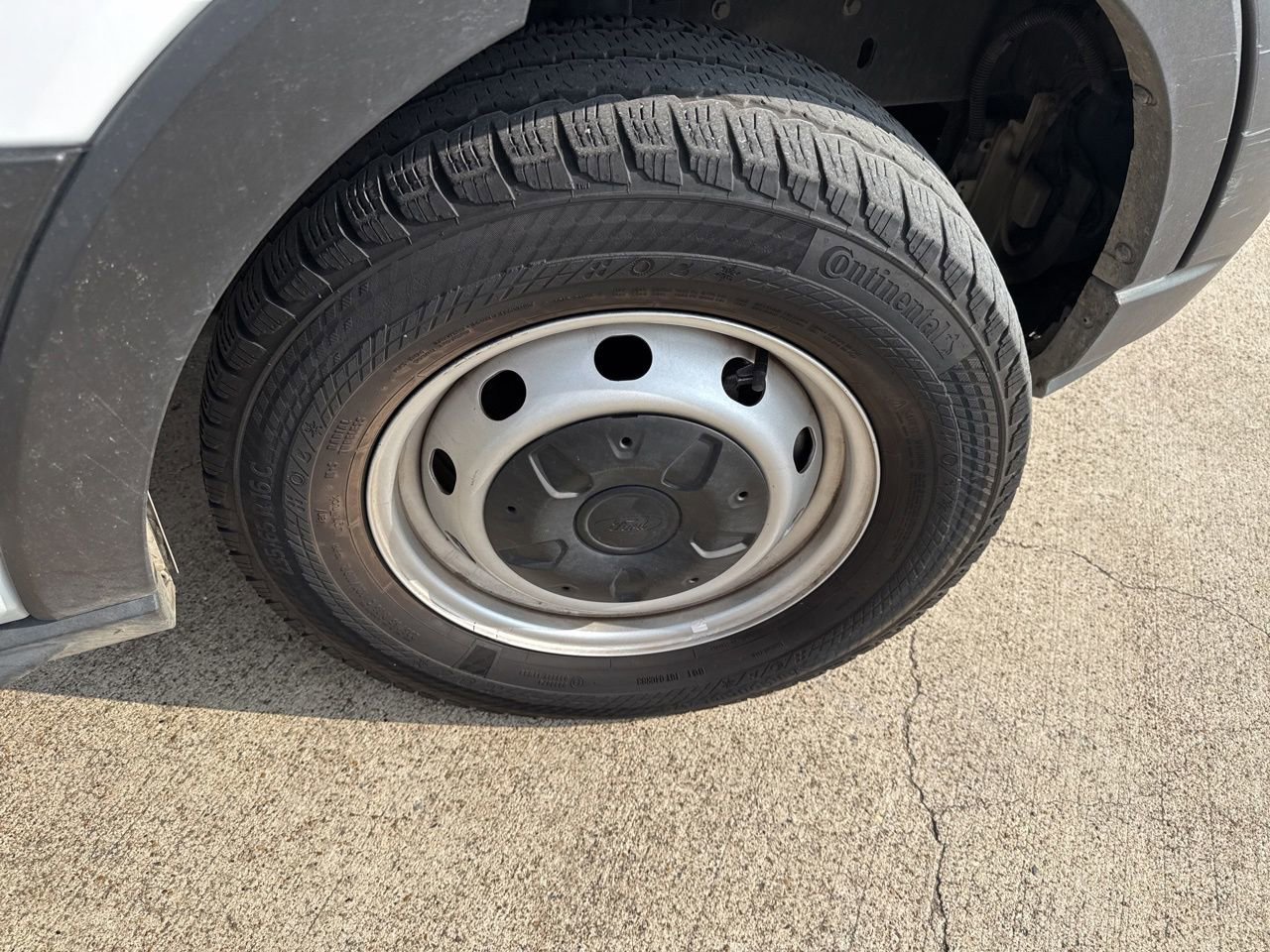 Certified 2023 Ford Transit 250 Medium Roof image 17