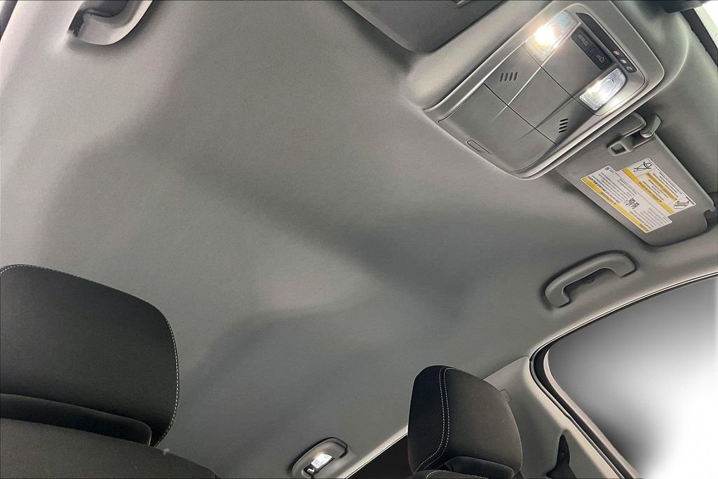 Used 2024 GMC Terrain SLE w/ Driver Convenience Package image 22